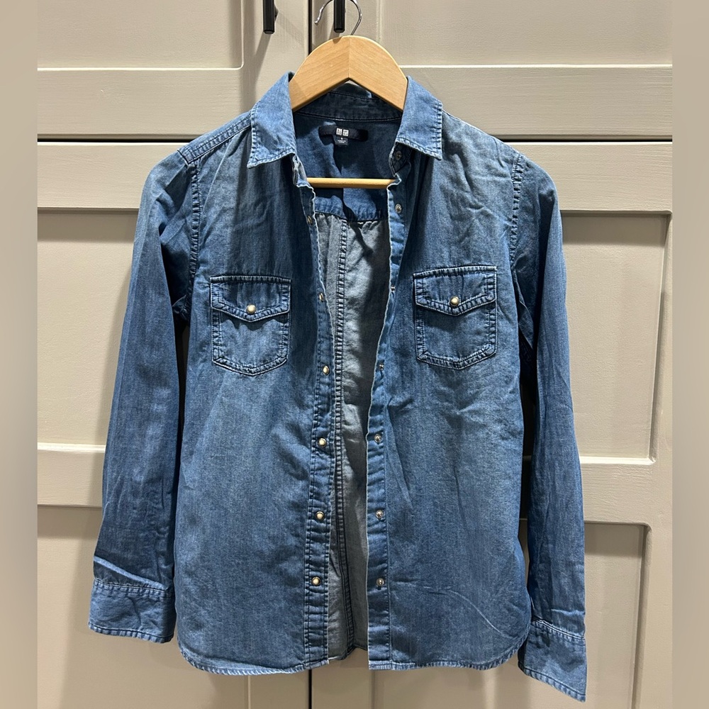 Uniqlo denim shirt